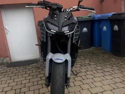 Yamaha MT09 Blue (2020) - Photo 4