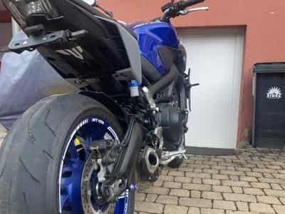 Yamaha MT09 Blue (2020) - Photo 8