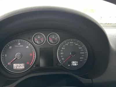 Audi A3 2.0 Tdi (2011) - Foto 8