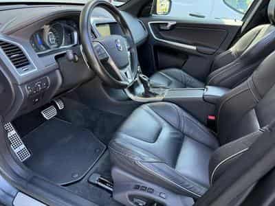 Volvo XC60 T6 AWD R-DESIGN 2.0 MOMENTUM 306 PS (2016) - Foto 5