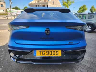 Renault Rafale E-Tech Hyper Hybrid 4X4 300 Atelier Alpine (2025) - Foto 8