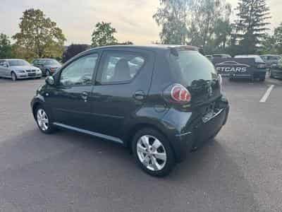 Toyota Aygo 1.0 68ch (2011) - Foto 4