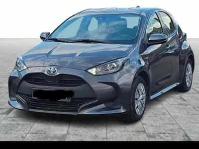 Toyota Yaris 1.5 HEV DYNAMIC (2021) - Foto 1