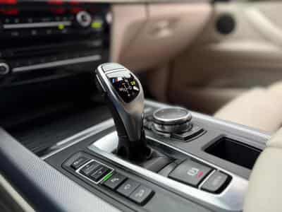 BMW X5 50D / Pack M / Camera 360 / 7 Places / (2015) - Foto 14