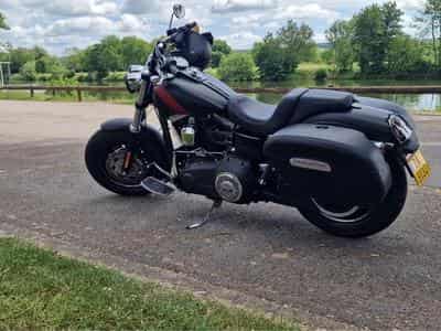 Harley-Davidson Dyna Fat Bob (2014) - Foto 5