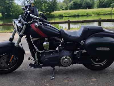Harley-Davidson Dyna Fat Bob (2014) - Foto 6