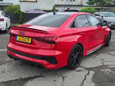 Audi RS3 TFSI Limousine quattro S tronic (2024) - Foto 2