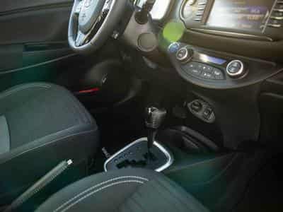 Toyota Yaris 1.5 Hybride e-CVT - Y20 Edition (2019) - Foto 13