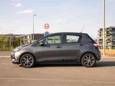 Toyota Yaris 1.5 Hybride e-CVT - Y20 Edition (2019) - Foto 7