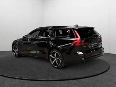 Volvo V60 B4 Plus Dark / Essence (2025) - Photo 5