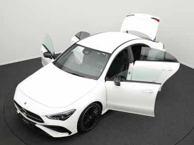 Mercedes CLA 200 Coupé AMG-Line Multi+Night+19"+Ambi (2025) - Foto 14
