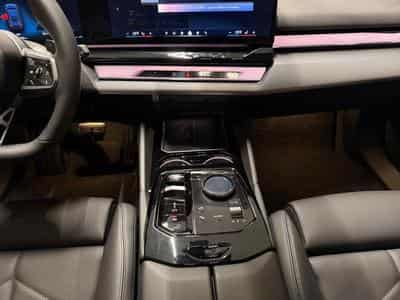 BMW 520 PACK M (2025) - Foto 8