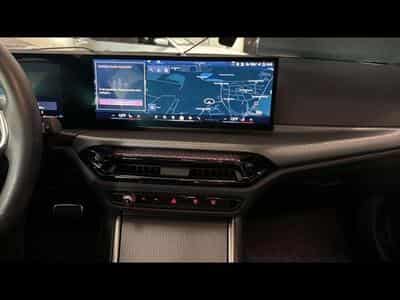 BMW 320 xDrive Touring (2025) - Foto 10