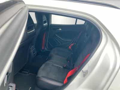 Mercedes GLA 45 AMG 4Matic Night Paket Pano (2018) - Foto 7