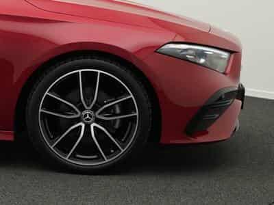 Mercedes A 200 d Multi+Kamera+Night+AHK+19" (2025) - Foto 8