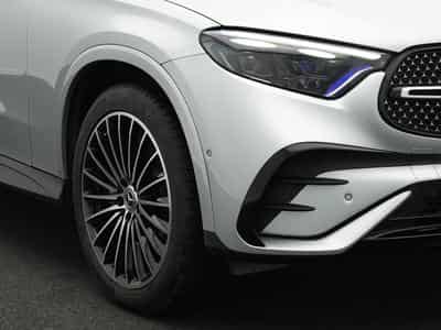 Mercedes GLC 220 d 4MATIC AMG-Line (2025) - Foto 9