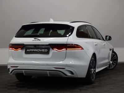 Jaguar XF D200 R-Dynamic SE RWD Auto (2024) - Foto 4