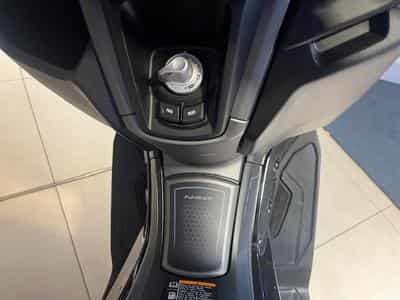 Yamaha N-Max 125 Tech Max (2025) - Photo 10