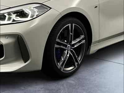 BMW 118 -36% M135iA xDrive 306ch Edition M Sport Pro (2023) - Foto 9