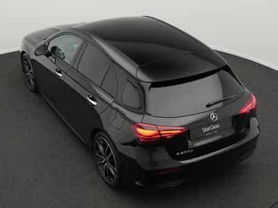 Mercedes A 200 d Multi+Kamera+Night+Distr (2025) - Foto 13
