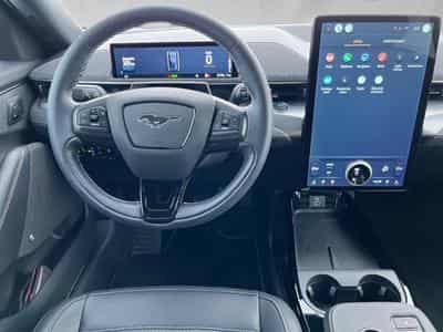 Ford Mustang Mach-E GT (2023) - Foto 9