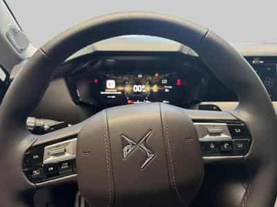 DS Automobiles DS4 ETOILE N°4 (2025) - Foto 13