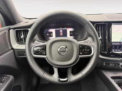 Volvo XC60 T6 Plus Dark / Hybride (2025) - Foto 12