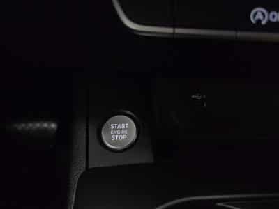 Audi A4 AVANT 30TDI ATTRACTION S-TRONIC (2022) - Foto 14