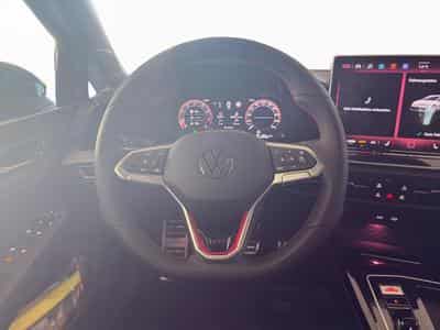 VW Golf CLUBSPORT (2025) - Foto 10