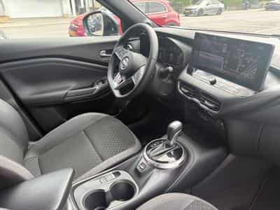 Nissan Juke 1.0 DIG-T 7DCT TEKNA AUTO (2024) - Foto 12