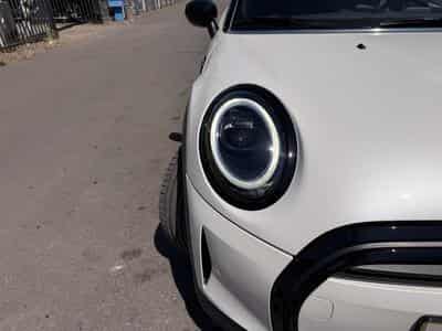 Mini Cooper 1.5 Steptronic 136 (2024) - Foto 9