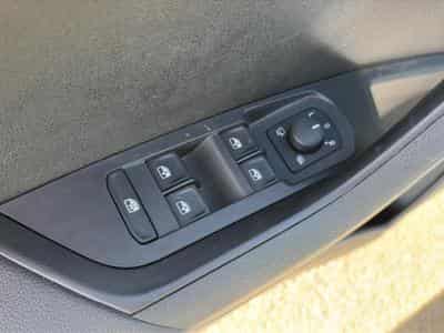 Skoda KAROQ 1.5 TSI 150 SELECTION DSG7 (2025) - Foto 10