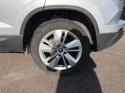 Skoda KAROQ 1.5 TSI 150 SELECTION DSG7 (2025) - Foto 9