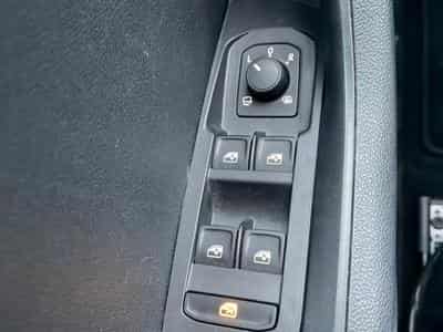 Skoda KAROQ 1.5 TSI 150 SELECTION DSG7 (2025) - Foto 11