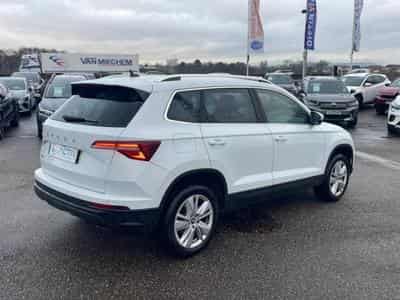 Skoda KAROQ 1.5 TSI 150 SELECTION DSG7 (2025) - Foto 5