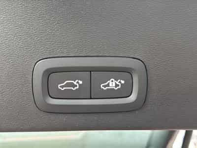 Volvo XC40 T4 RECHARGE 211 START DCT 7 (2023) - Foto 12