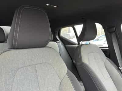 Volvo XC40 T4 RECHARGE 211 START DCT 7 (2023) - Foto 15