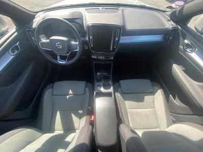Volvo XC40 T4 RECHARGE 211 START DCT 7 (2023) - Foto 9