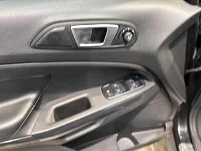 Ford ECOSPORT 1.0 ECOBOOST 140 ST-LINE (2017) - Foto 15