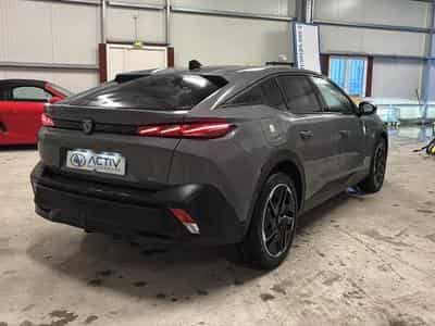 Peugeot 408 HYBRID 145 GT E-DCS6 (2025) - Foto 5