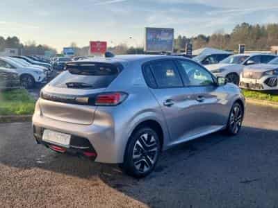 Peugeot 208 1.2 100 ALLURE (2025) - Foto 5