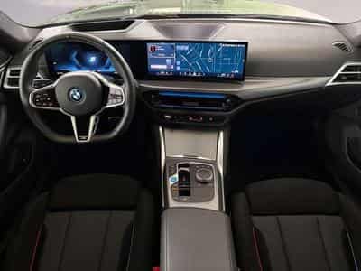 BMW i4 xDrive40 HiFi DAB LED RFK Shz (2025) - Foto 6