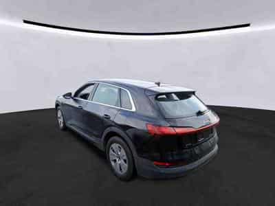 Audi e-tron quattro 50 (2022) - Foto 4