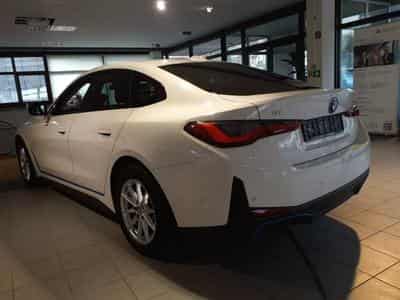 Bmw i4 eDrive40 5d (2023) - Foto 4
