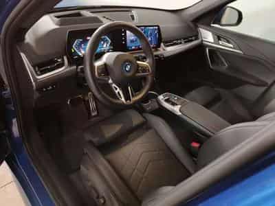 BMW iX1 xDrive30 Head-Up HK HiFi DAB (2025) - Foto 12