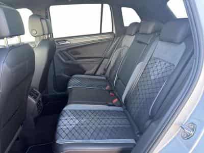 VW Tiguan R-Line 4Motion/Matrix/AHK/Black/DCC (2022) - Foto 12