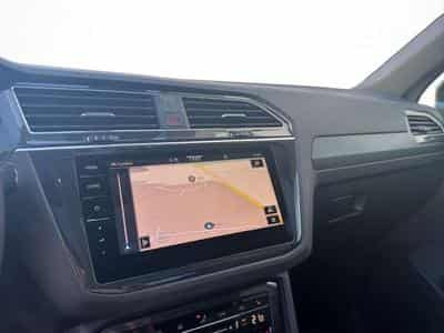 VW Tiguan R-Line 4Motion/Matrix/AHK/Black/DCC (2022) - Foto 15