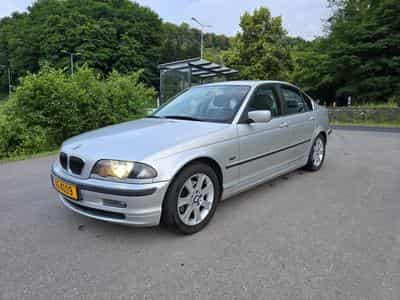 BMW 323 i  Automatic (1999) - Foto 1