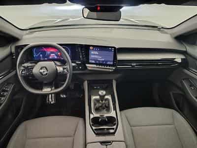 Renault Austral 1.3 T MHEV NAVI / CAMERA / CARPLAY / FULL LED (2024) - Foto 8