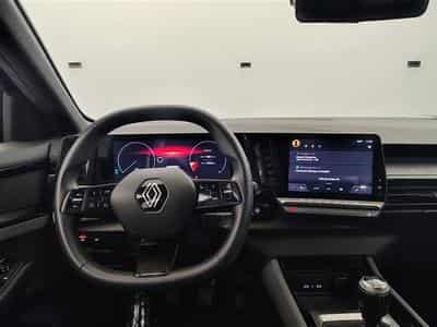 Renault Austral 1.3 T MHEV NAVI / CAMERA / CARPLAY / FULL LED (2024) - Foto 9